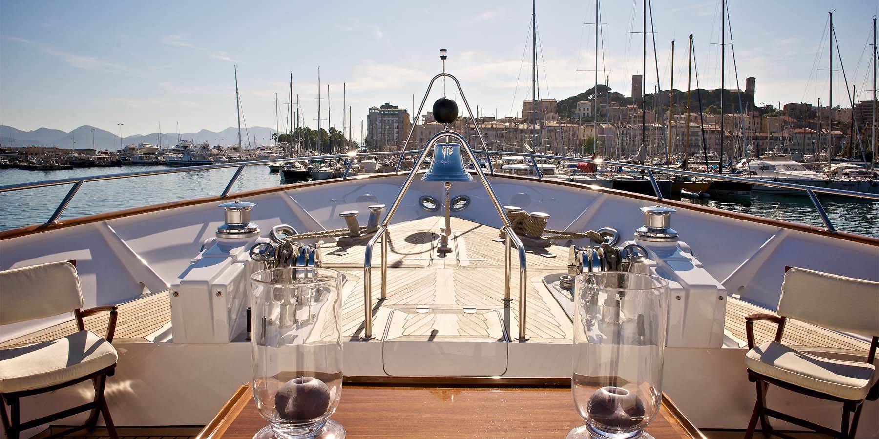 bow in Cannes, France.jpg
