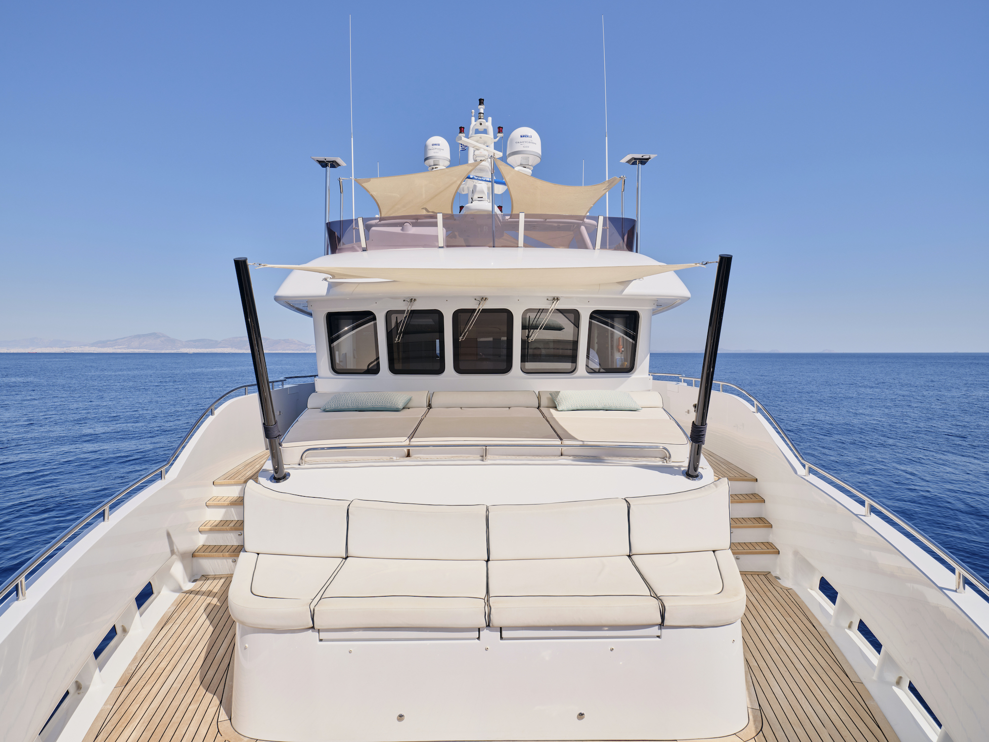bow sunbathing area .jpg