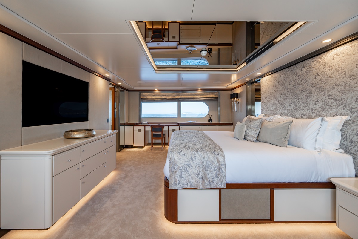 cabin master 2.jpg