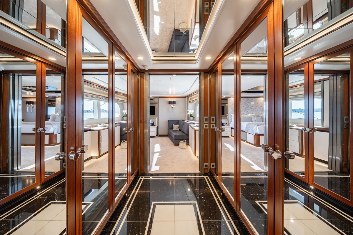 cabin master entrance.jpg