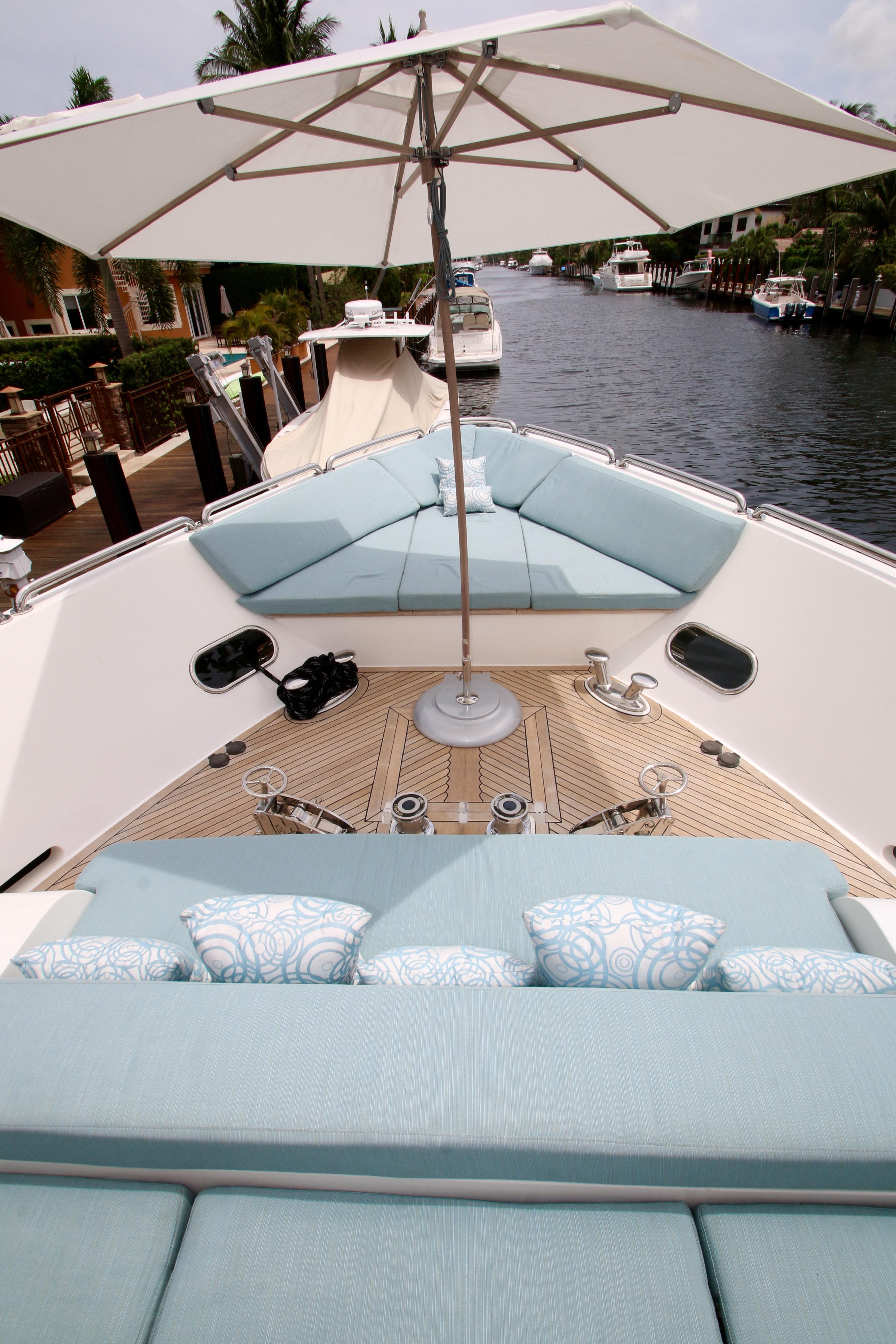 comfortable seating foredeck.jpg