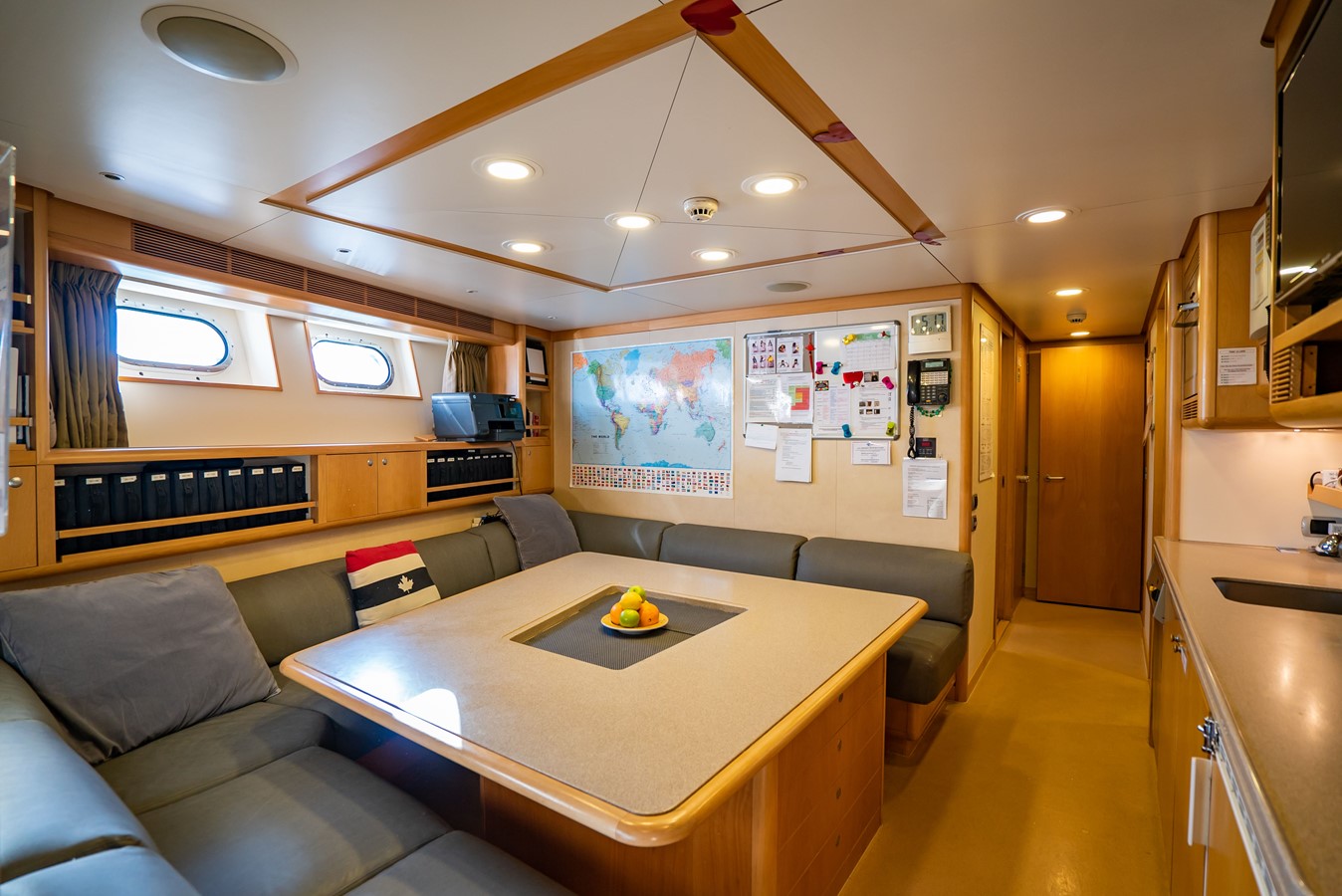 crew mess.jpg
