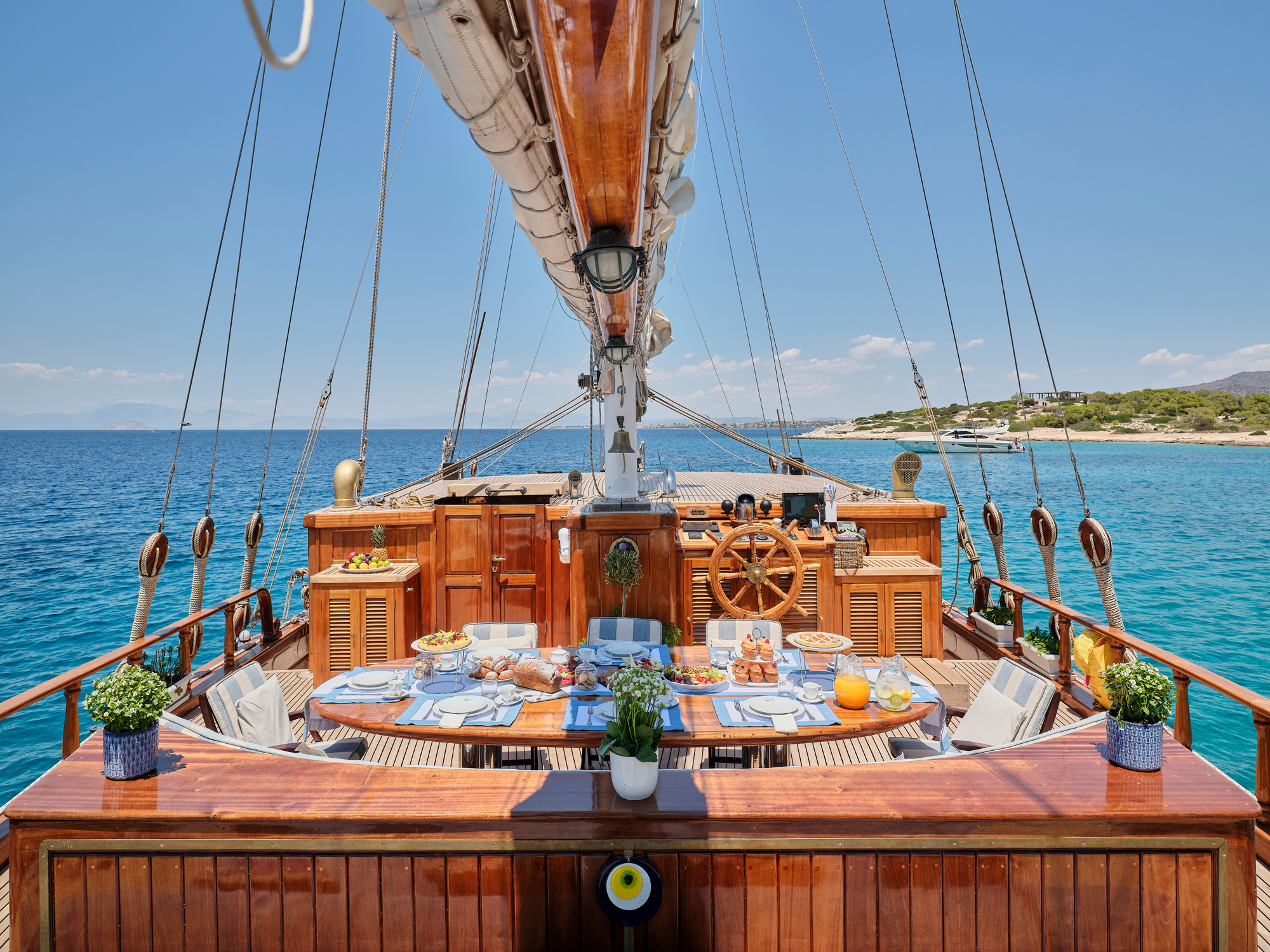 dining set up.jpg