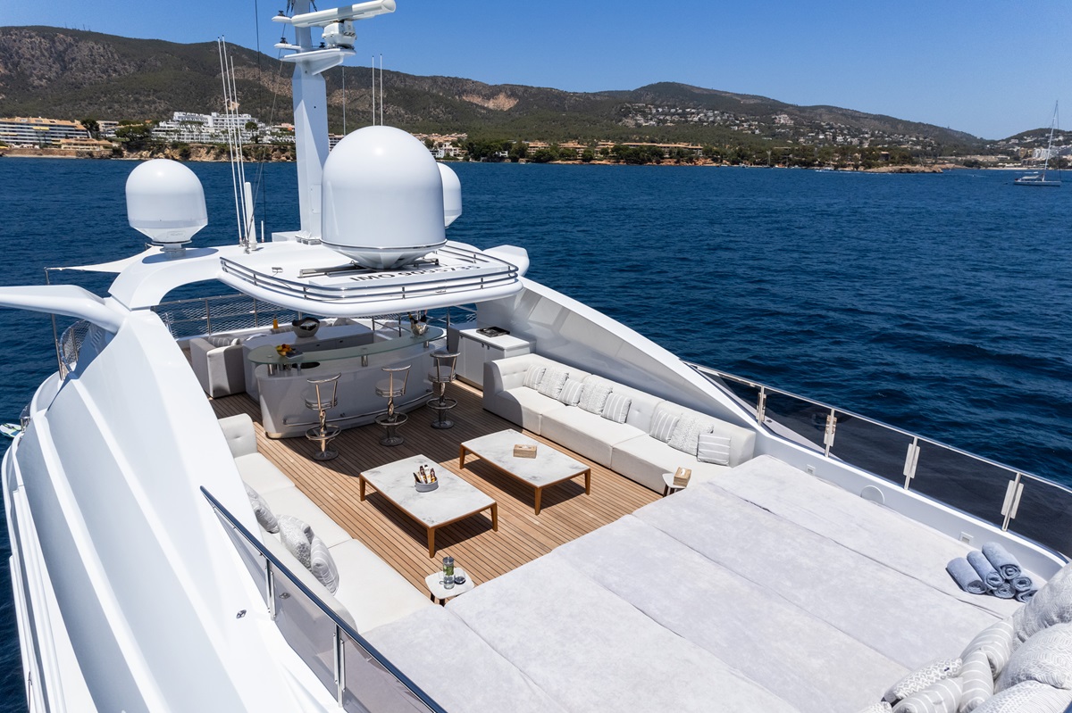 drone of sundeck.jpg