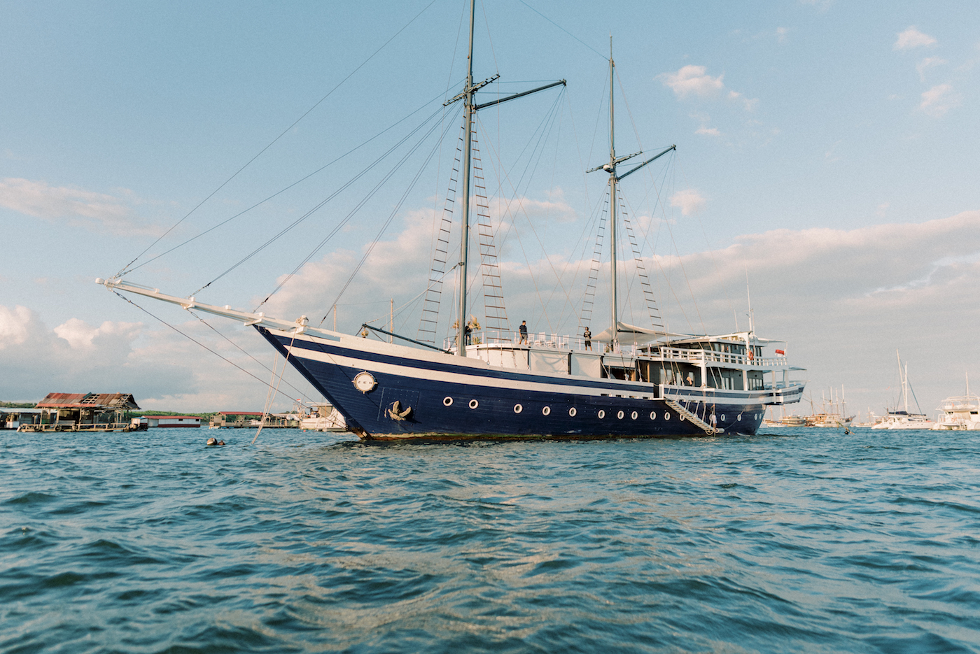 luxury yacht SCUBASPA ZEN IDONESIA.jpg