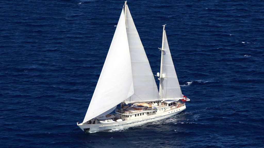 sailing.jpg