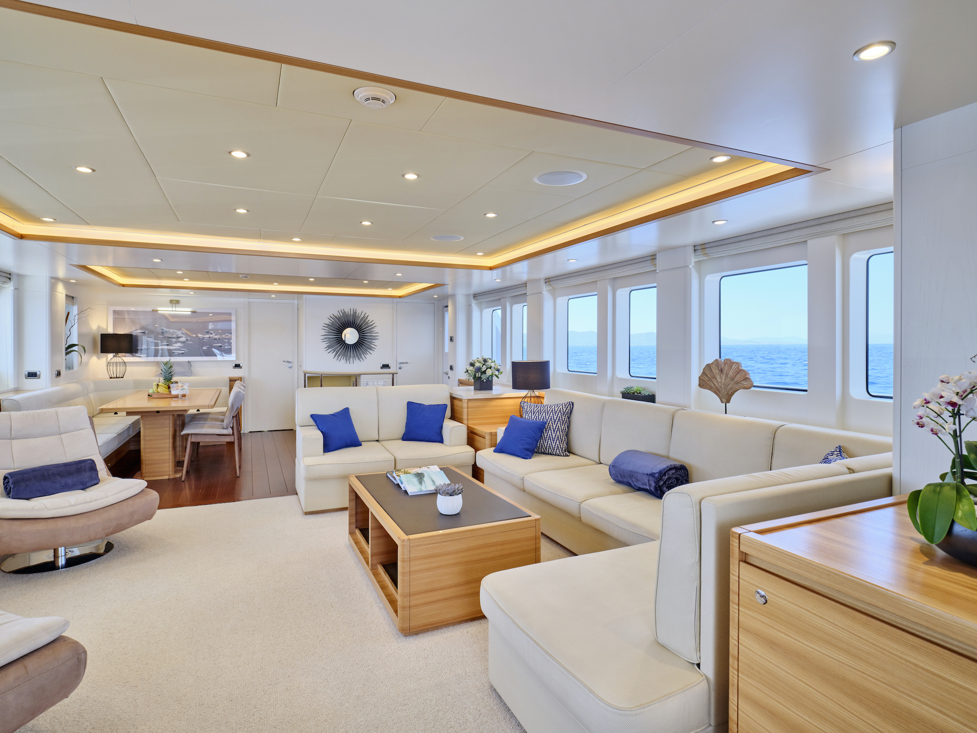 saloon - seating.jpg