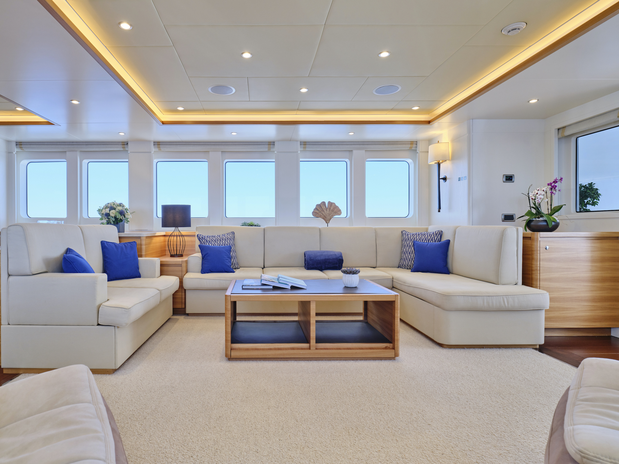 saloon - sofa.jpg