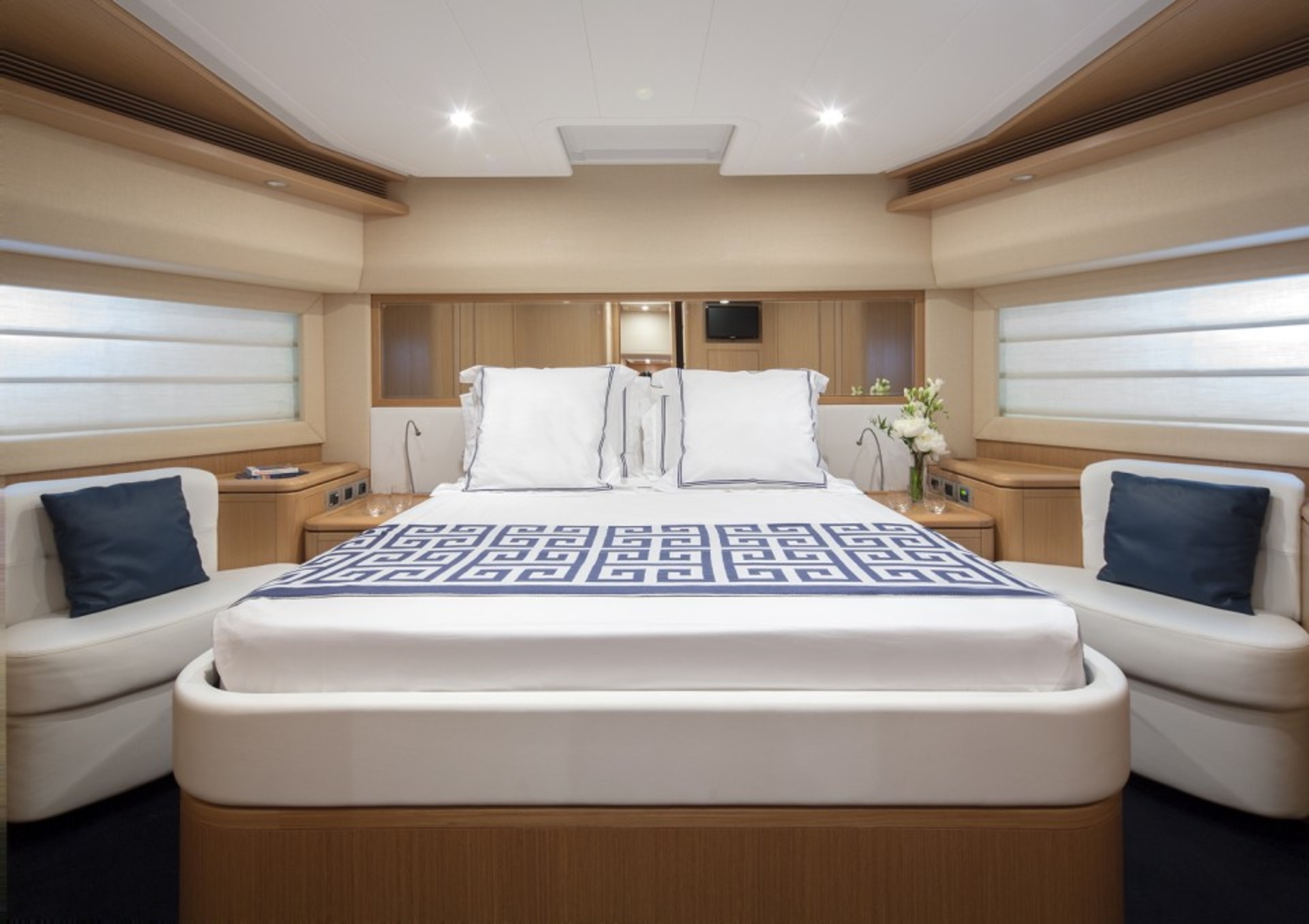 spacious double cabin.jpg