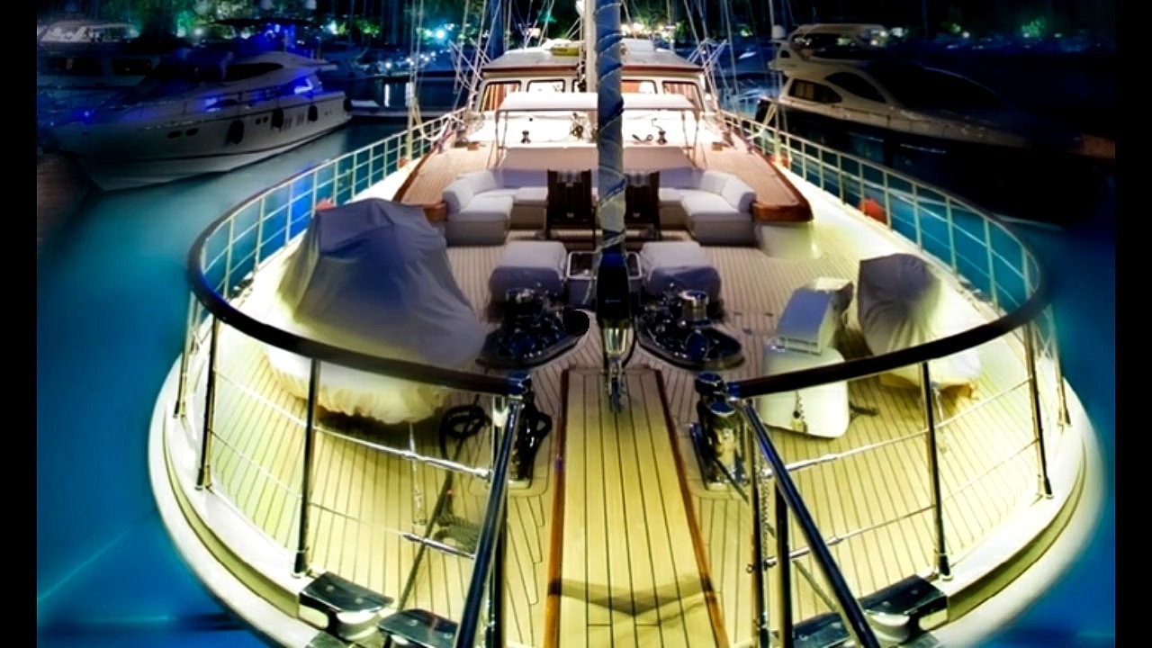 yacht S DOGU.jpg