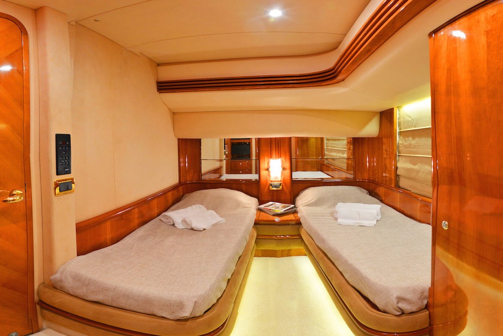 [21m-Yacht-LOULOU]-9651-146.jpg