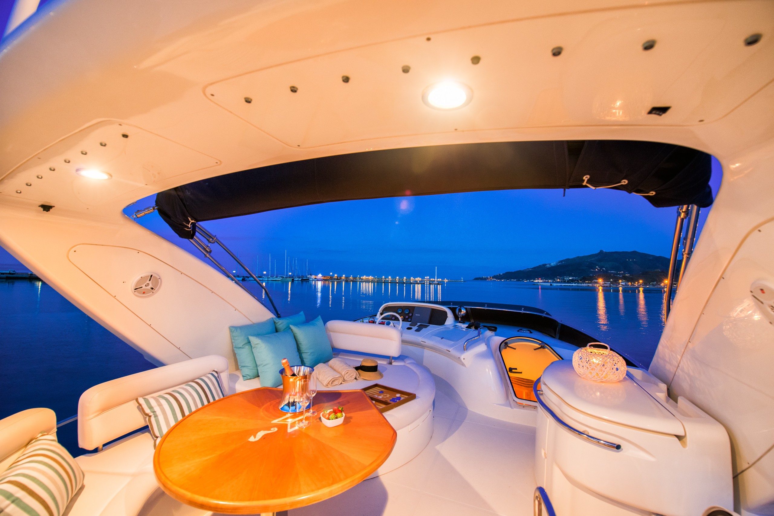[21m-Yacht-MANU]-9612-21.jpg