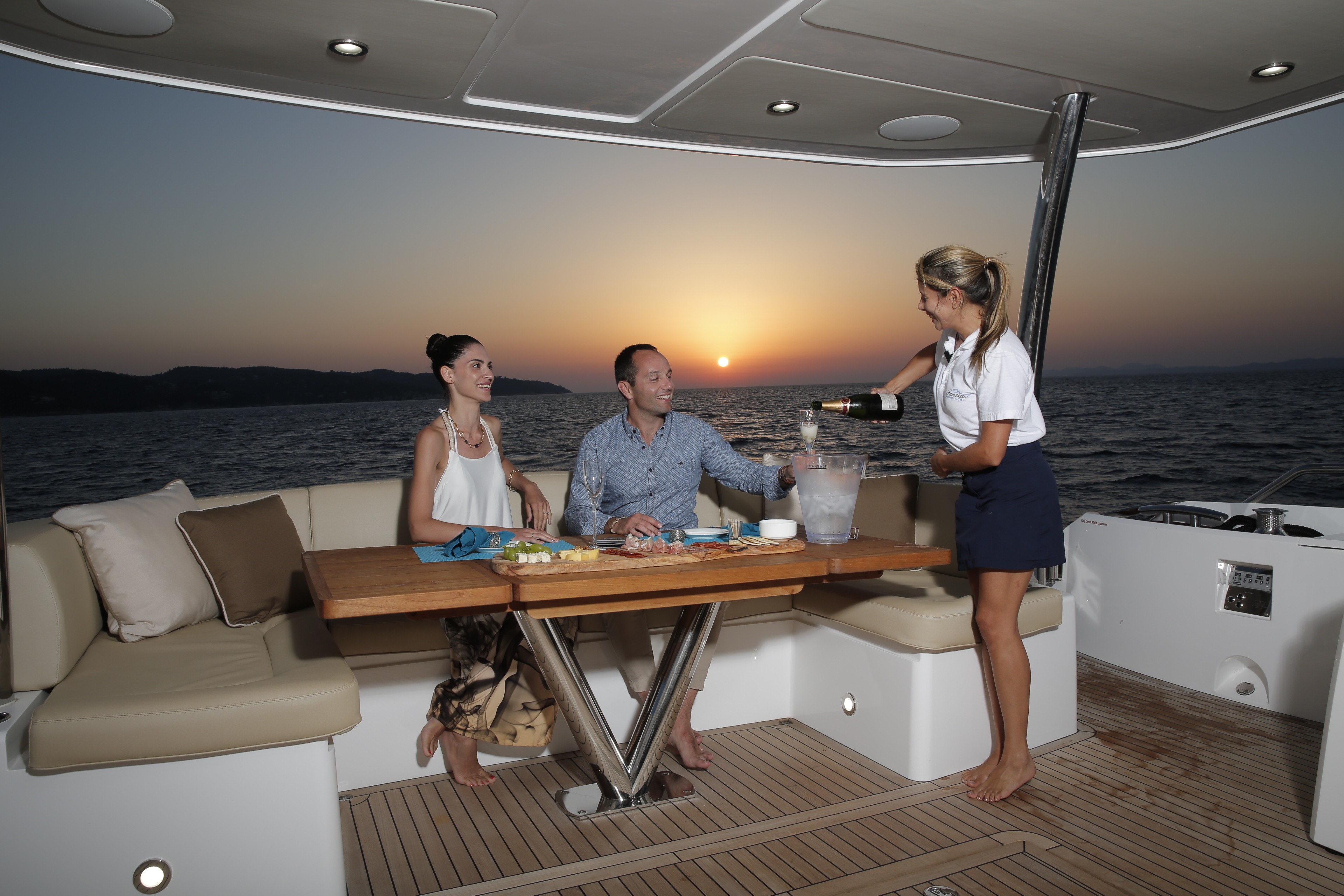 [23m-Yacht-FINEZZA]-9037-131.jpg
