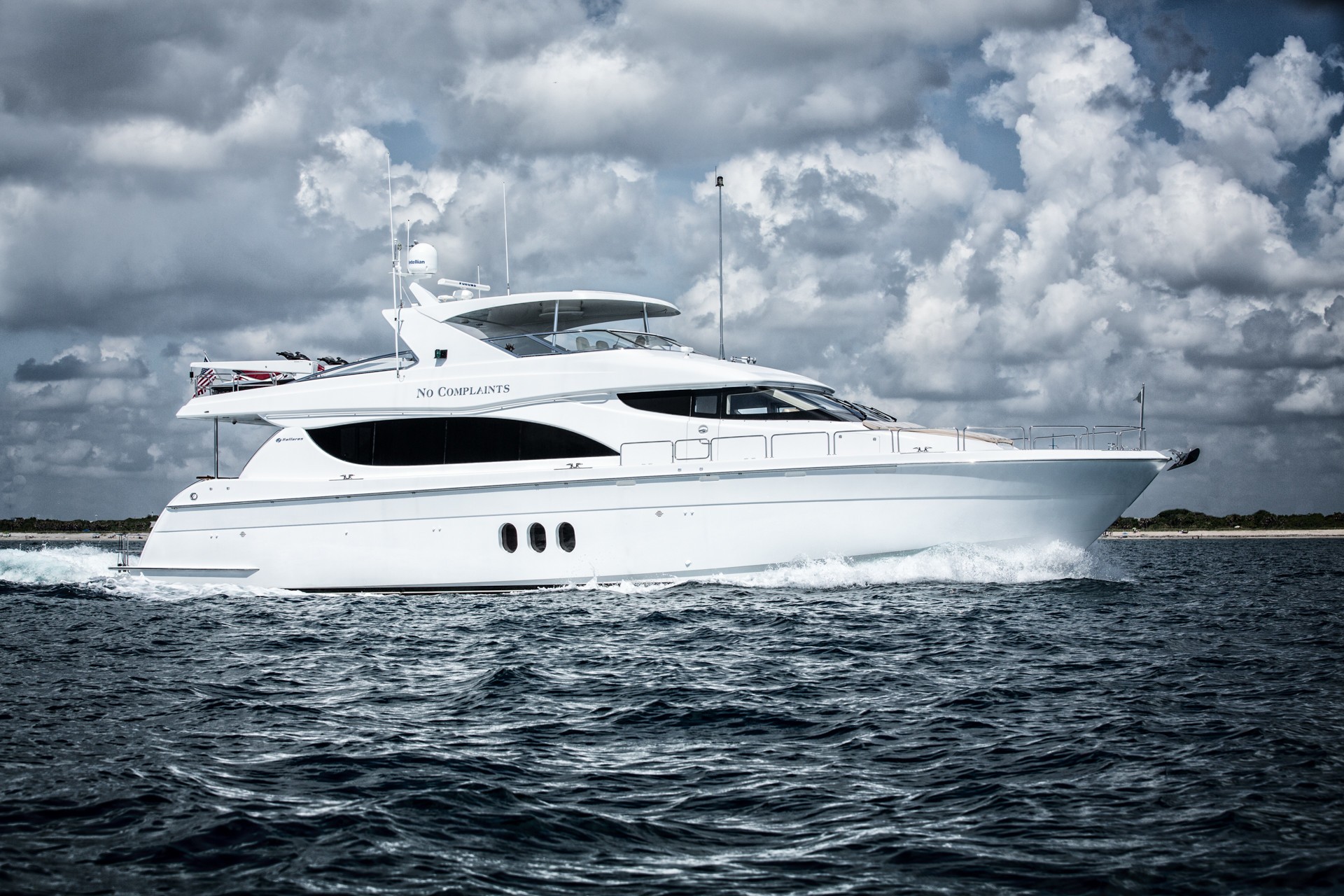 [24m-Yacht-NO-COMPLAINTS]-9385-18.jpg