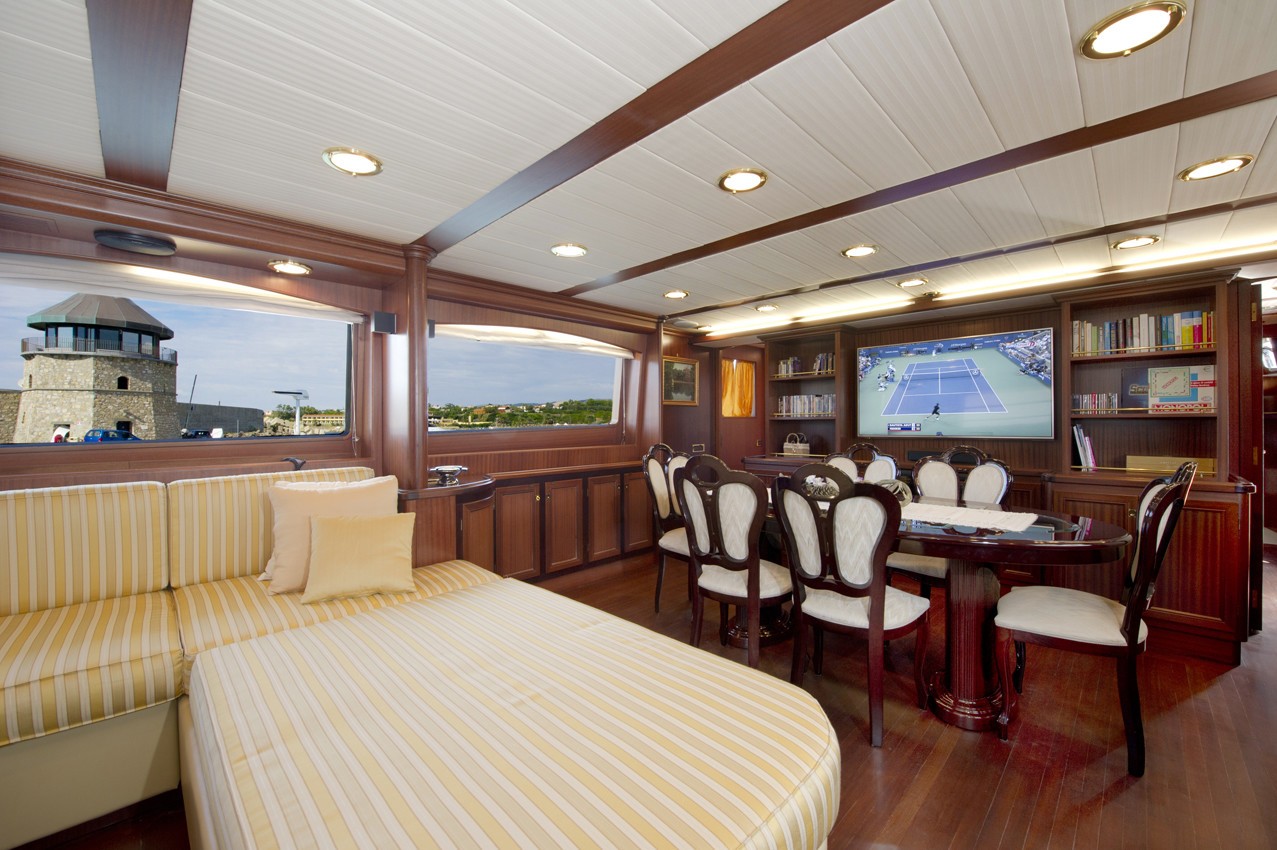 [24m-Yacht-WOLF-TWO]-9314-138.jpg