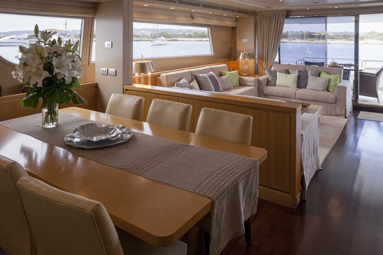 [25m-Yacht-GOTA]-9960-122.jpg