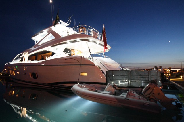 [27m-Yacht-VEUVE]-9133-79.jpg