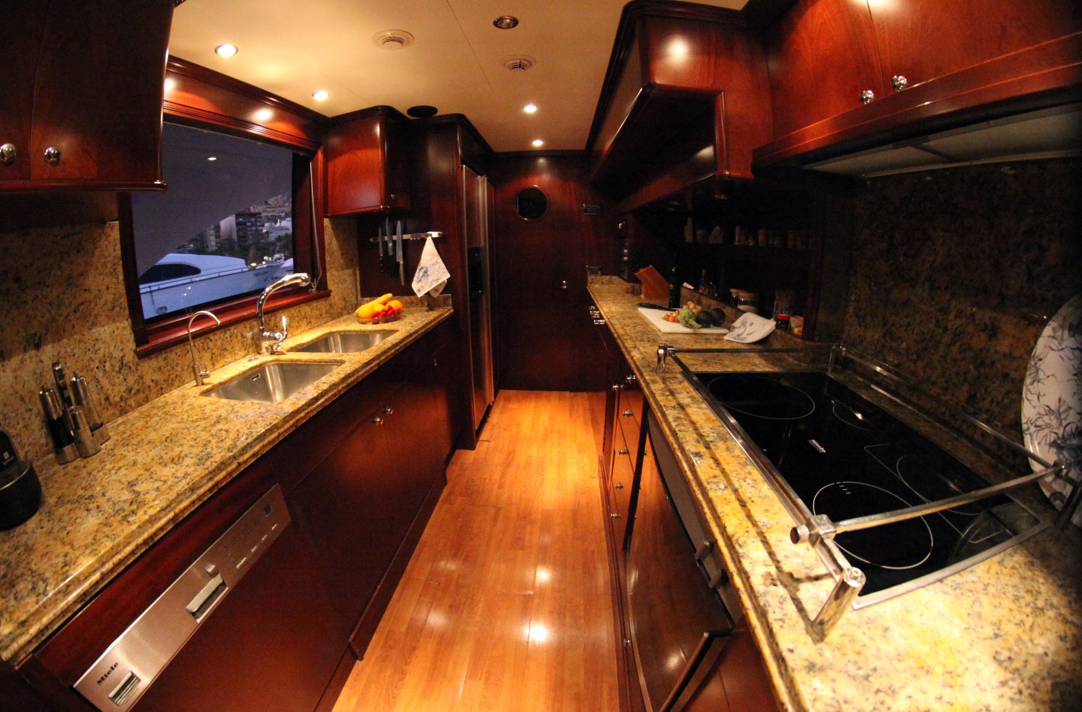 [30m-Yacht-ANYPA]-9814-52.jpg