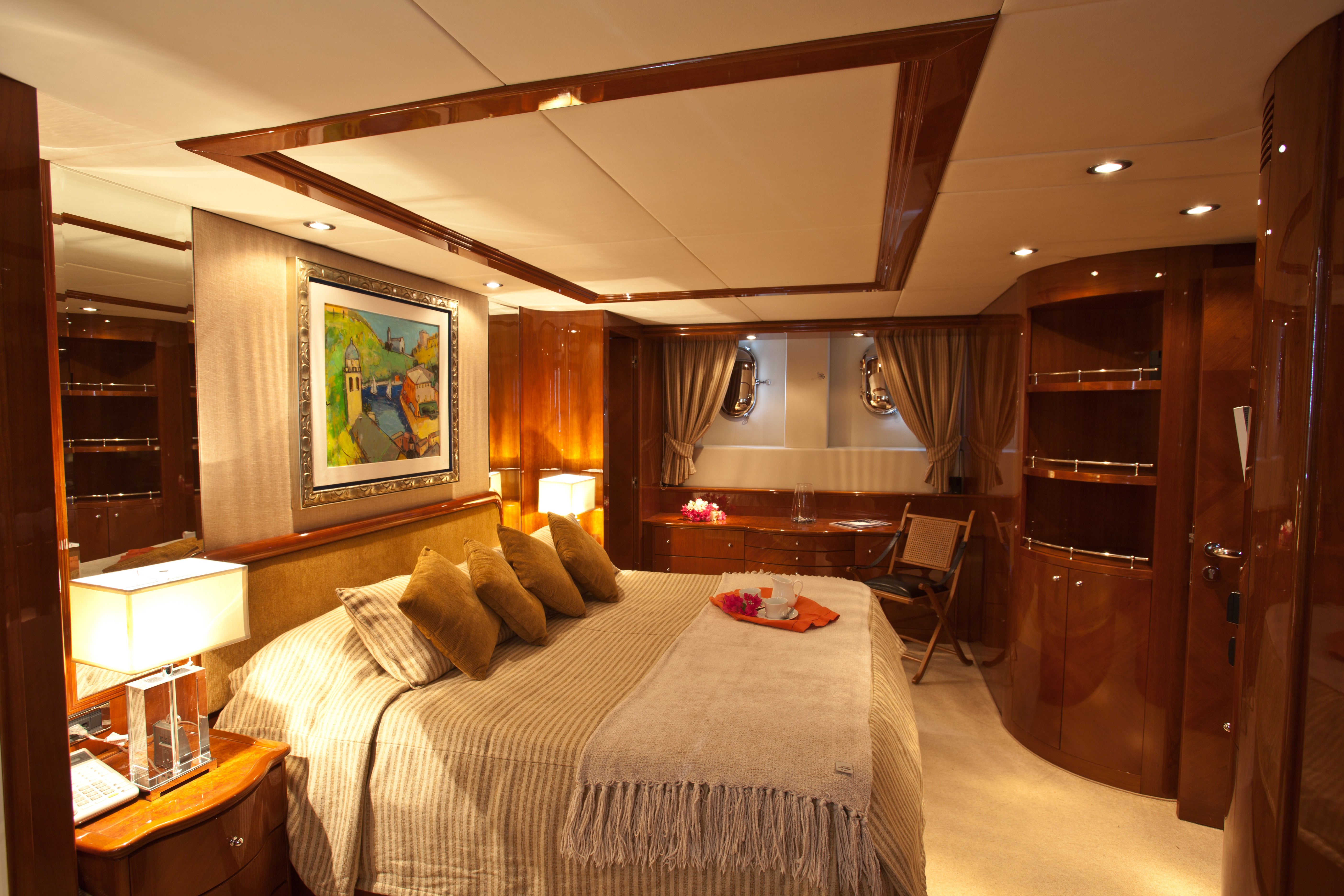 [30m-Yacht-SUPER]-9123-131.jpg