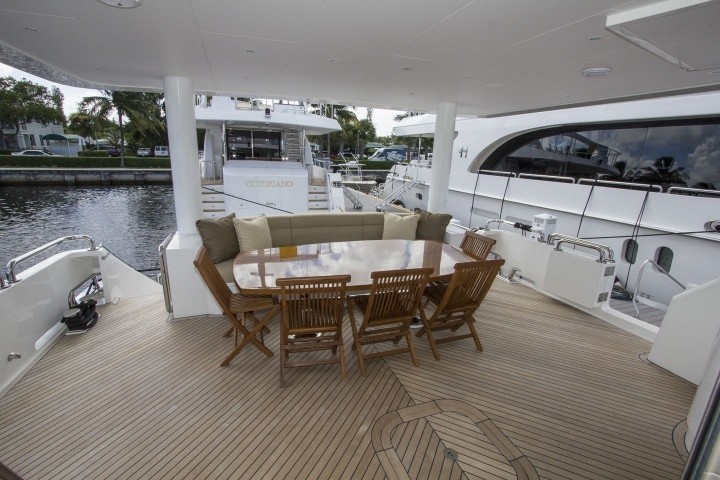 [31m-Yacht-CARBON-COPY]-9211-114.jpg