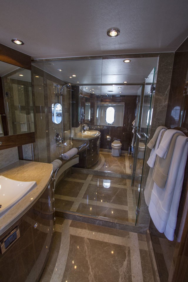 [31m-Yacht-CARBON-COPY]-9211-41.jpg