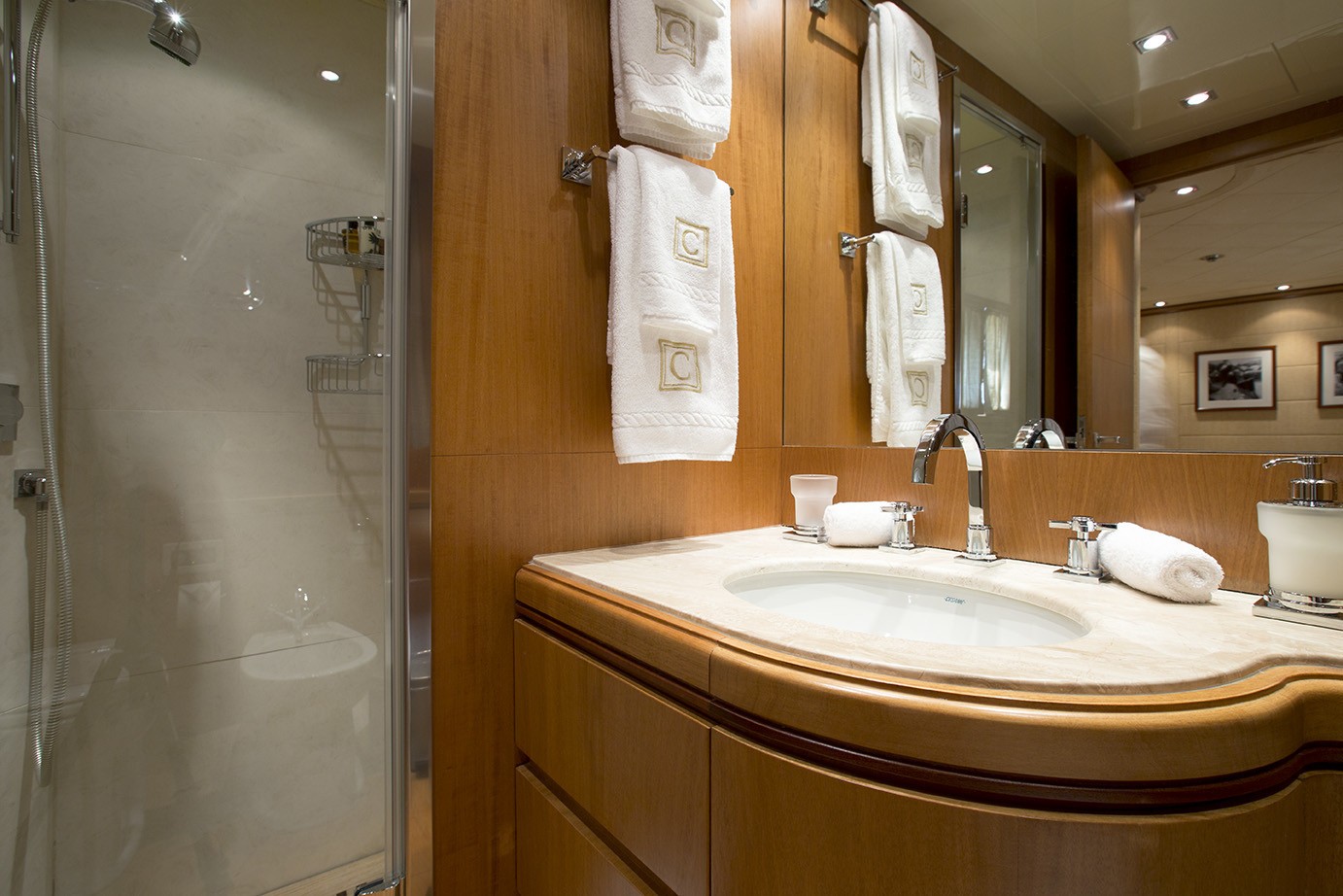 [32m-Yacht-CAPPUCCINO]-9564-167.jpg