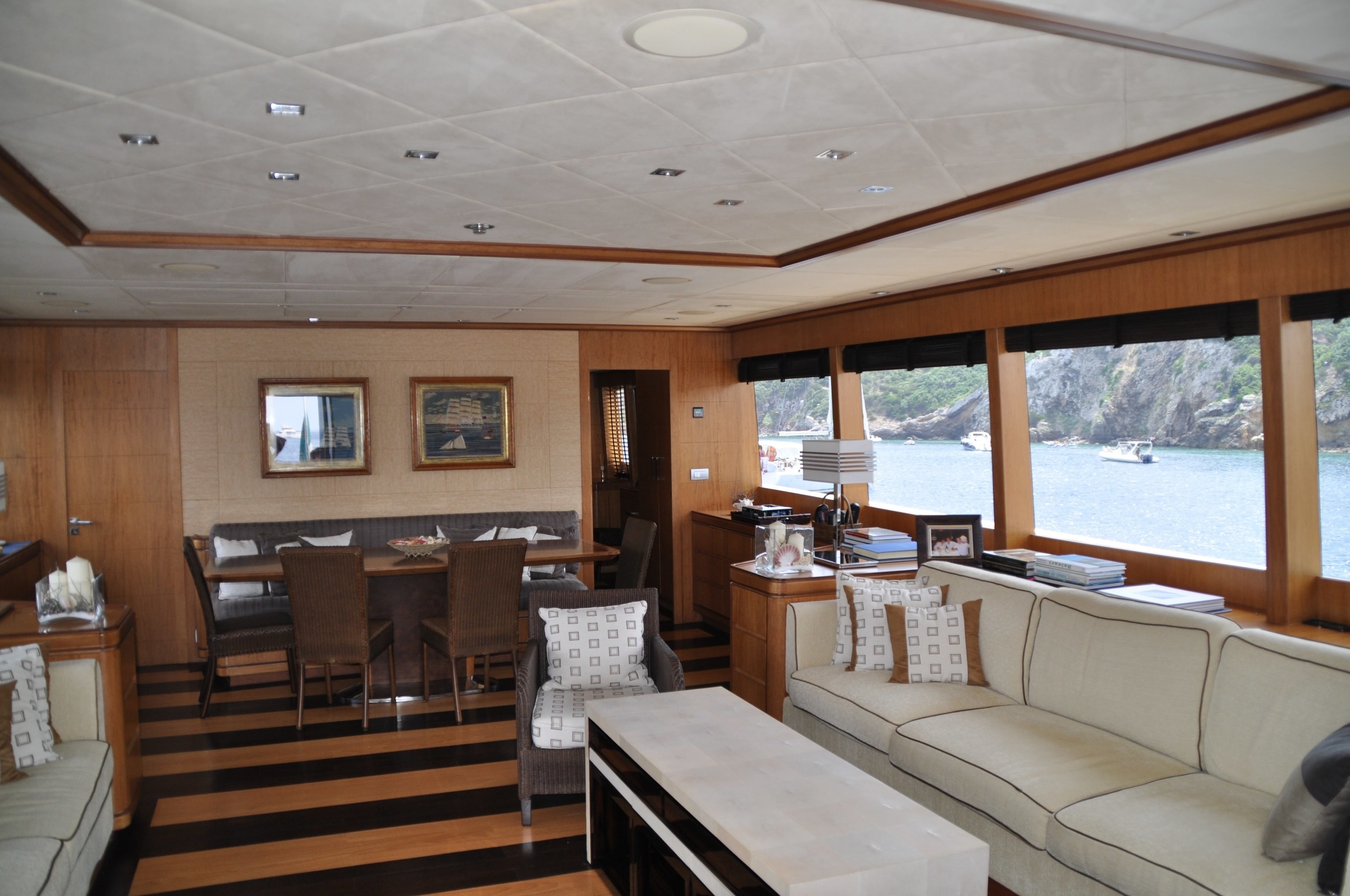 [32m-Yacht-CAPPUCCINO]-9564-32.jpg