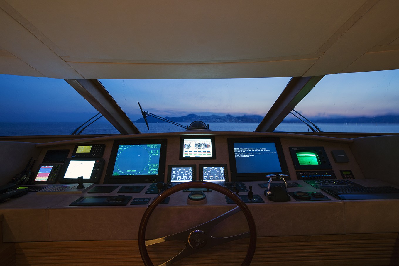 [32m-Yacht-CAPPUCCINO]-9564-70.jpg
