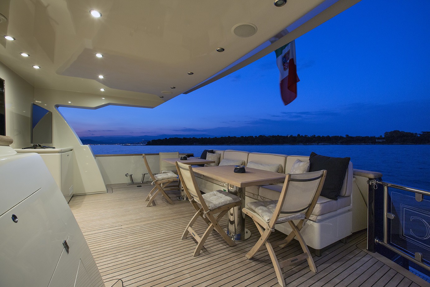 [32m-Yacht-CAPPUCCINO]-9564-94.jpg