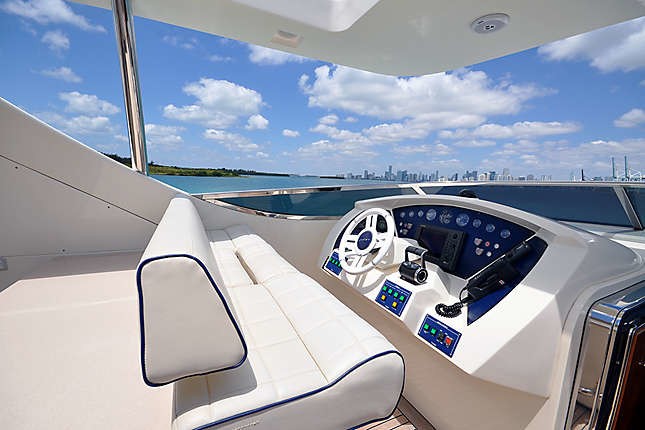 [32m-Yacht-LADY-CAROLE]-9817-112.jpg
