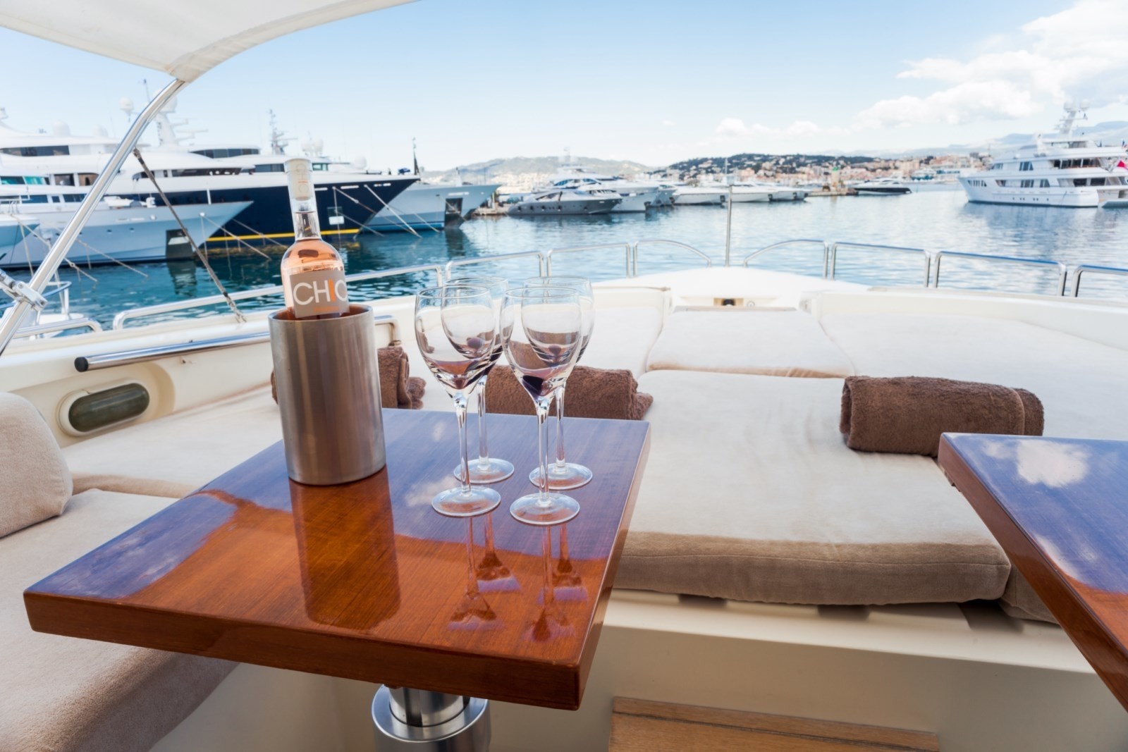 [34m-Yacht-LEOPARD]-9283-17.jpg