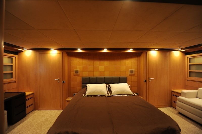 [34m-Yacht-TUTKU]-9226-107.jpg