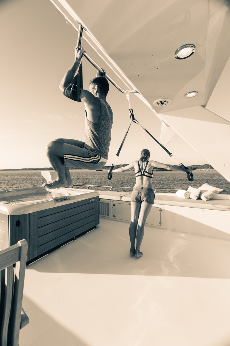 [35m-Yacht-UNBRIDLED]-9825-162.jpg