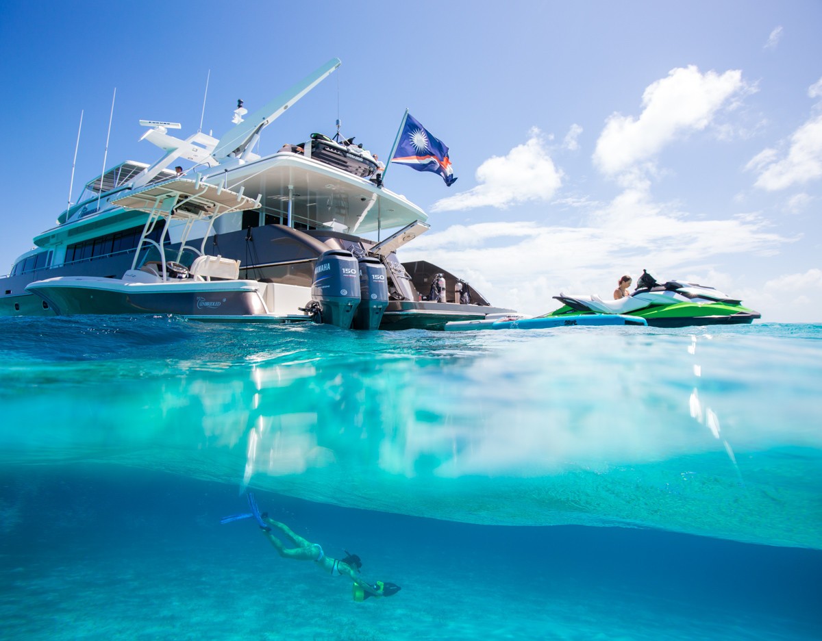 [35m-Yacht-UNBRIDLED]-9825-53.jpg