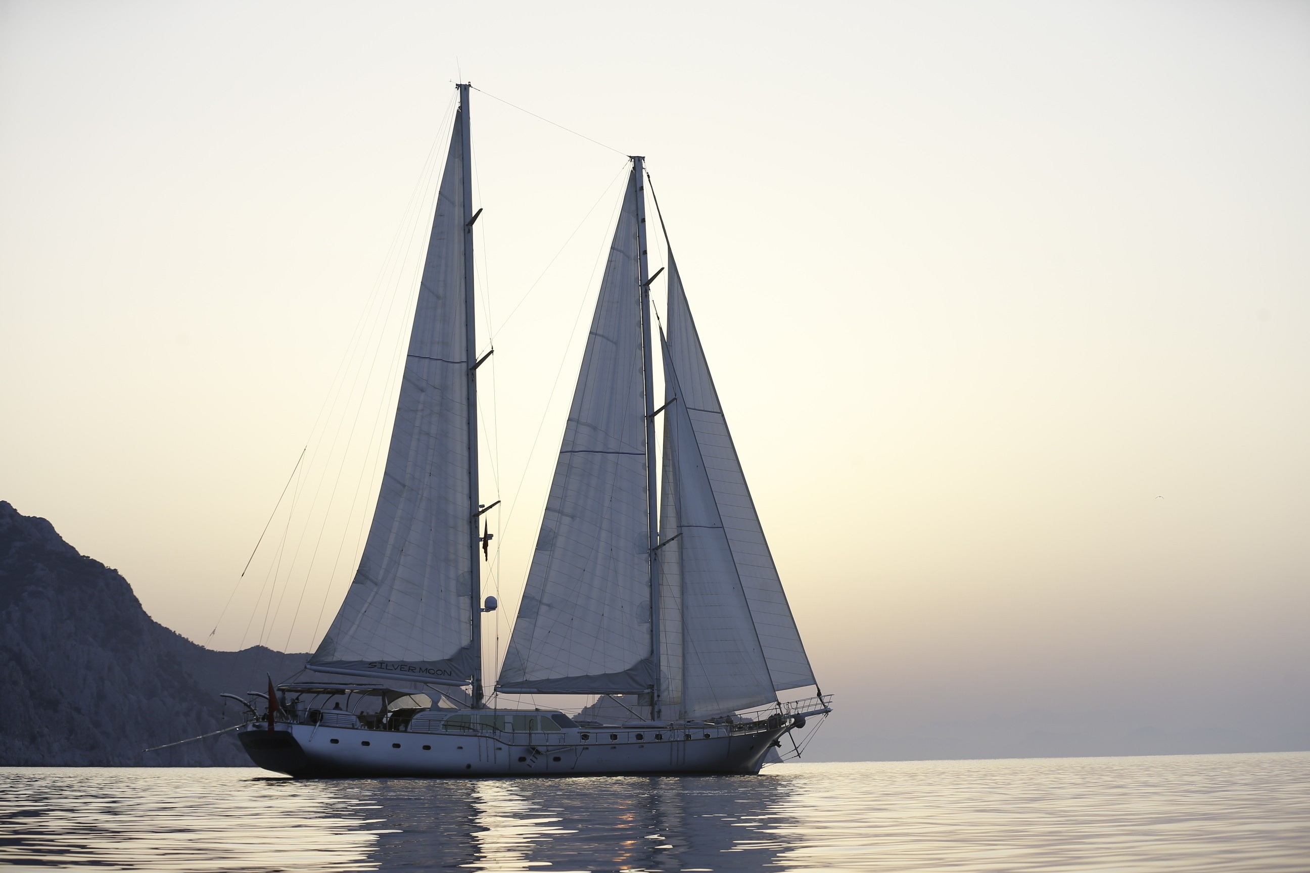 [36m-Yacht-SILVER-MOON]-9766-42.jpg