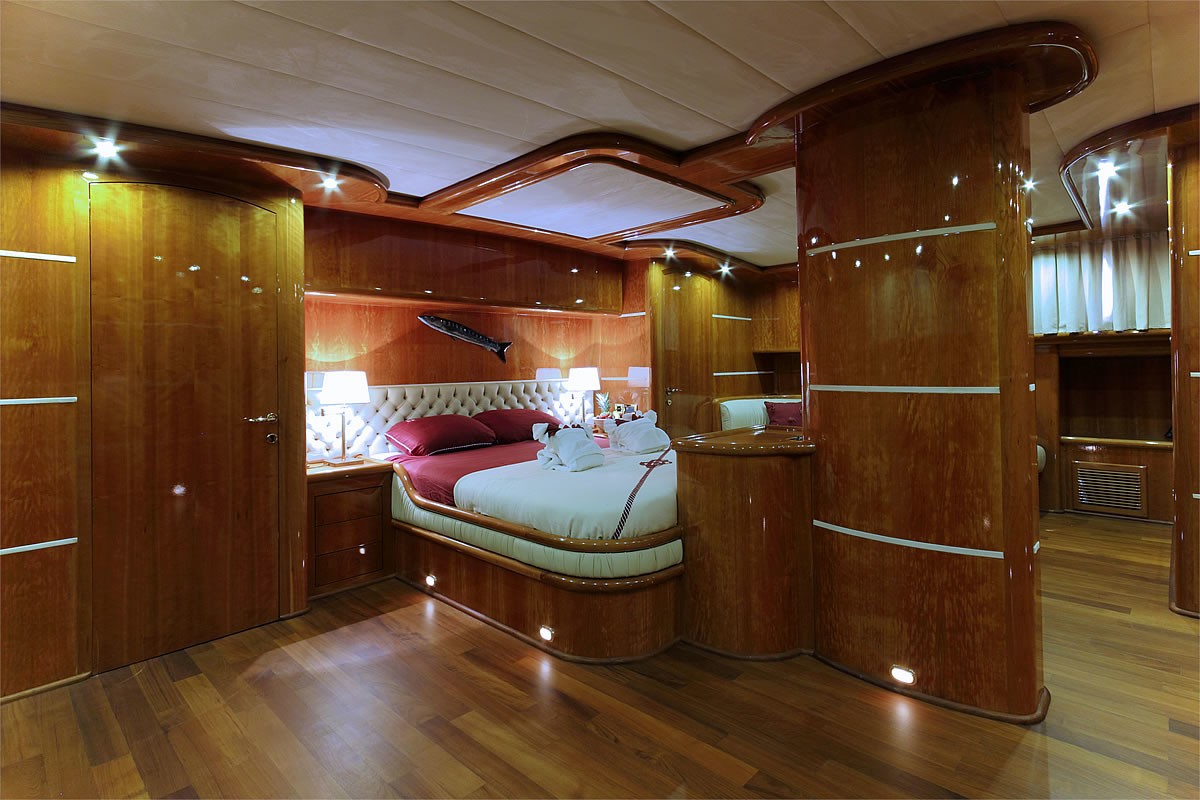 [36m-Yacht-SILVER-MOON]-9766-94.jpg