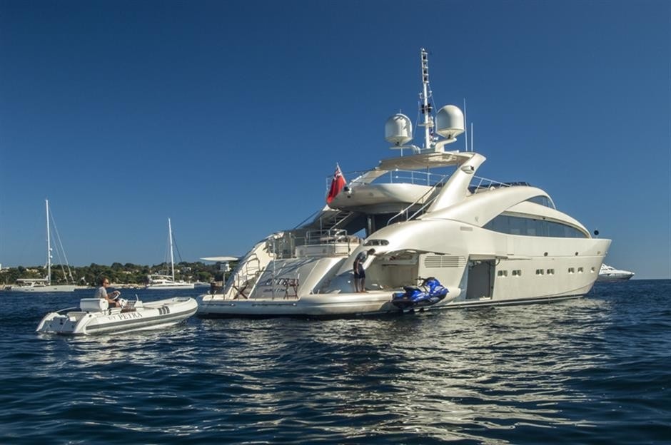 [37m-Yacht-PETRA]-9162-51.jpg