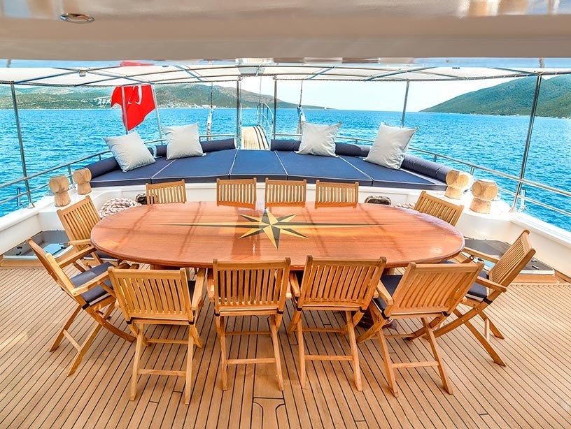 [38m-Yacht-BELLAMARE]-9585-129.jpg
