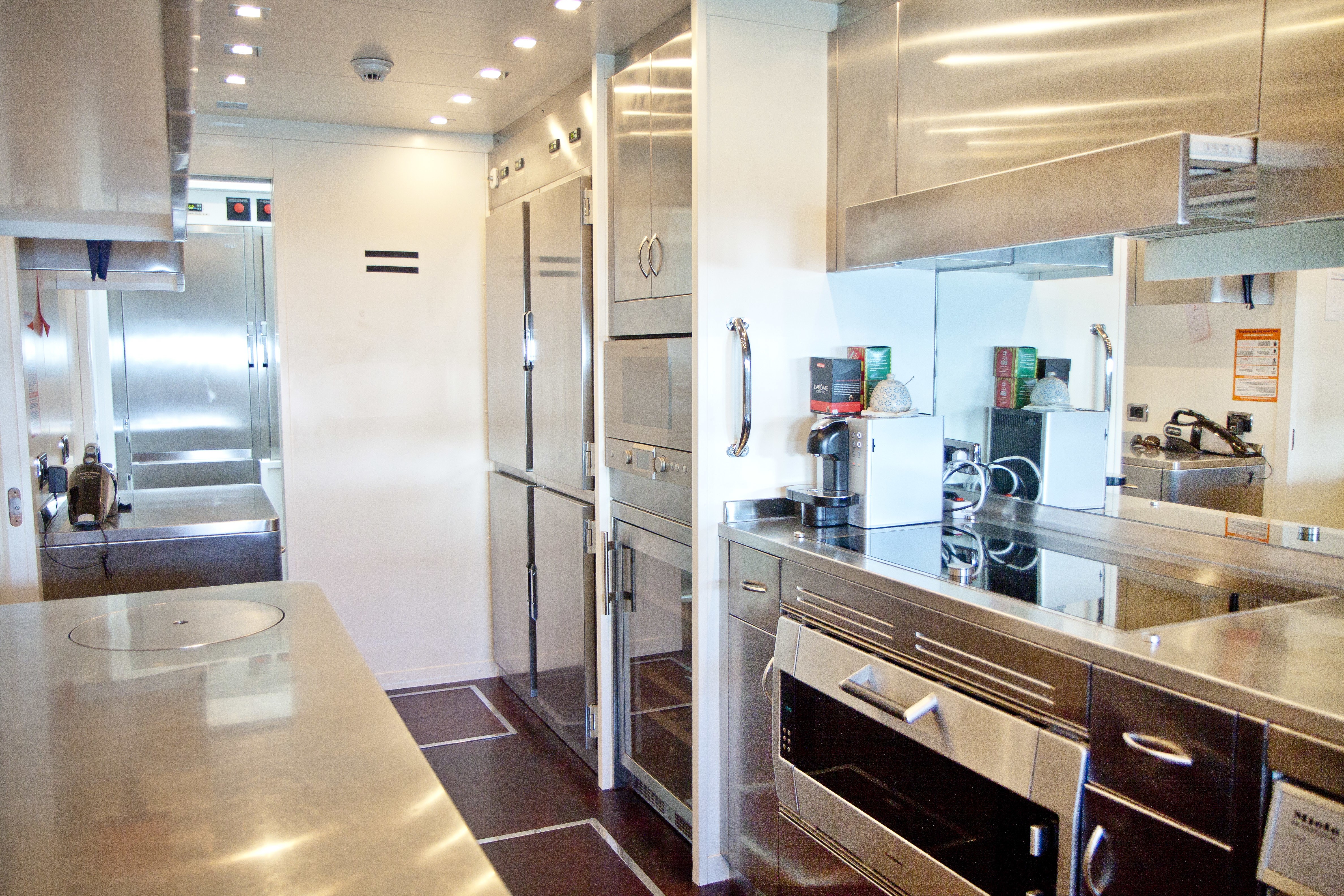 [39m-Yacht-BEACHOUSE]-9998-167.jpg