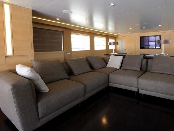 [39m-Yacht-DARLINGS]-9806-180.jpg