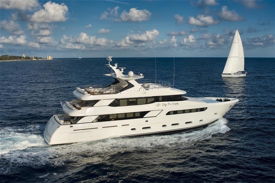 [39m-Yacht-DARLINGS]-9806-189.jpg