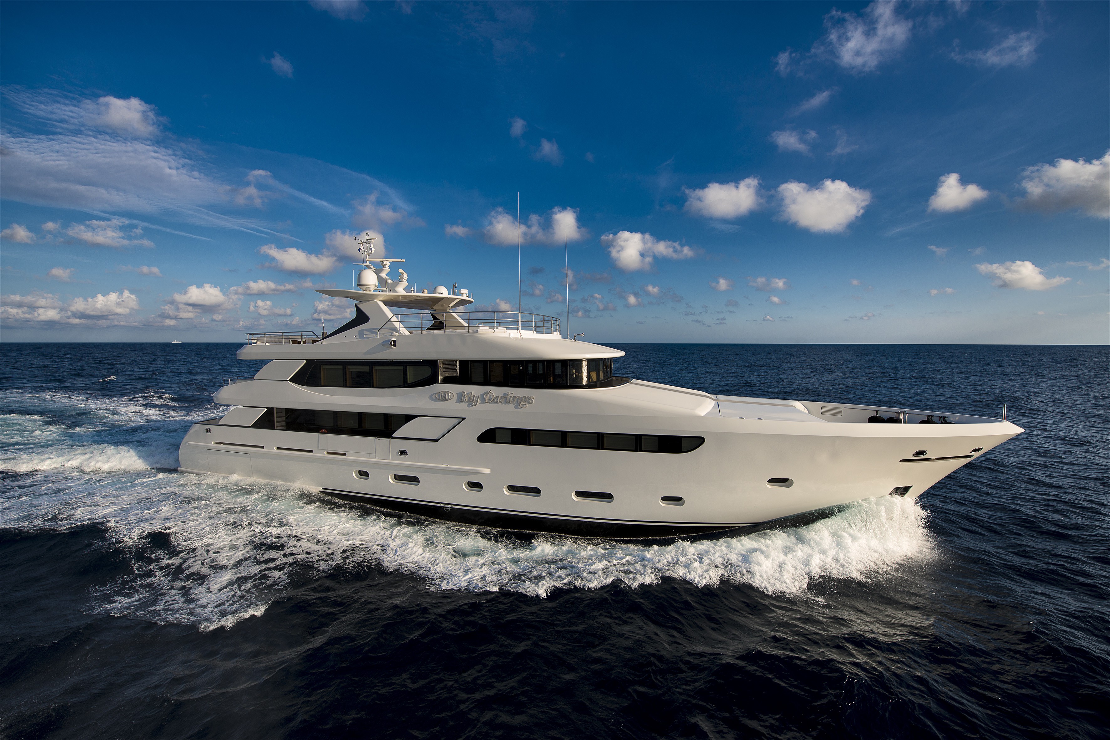 [39m-Yacht-DARLINGS]-9806-21.jpg