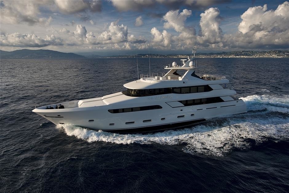 [39m-Yacht-DARLINGS]-9806-42.jpg