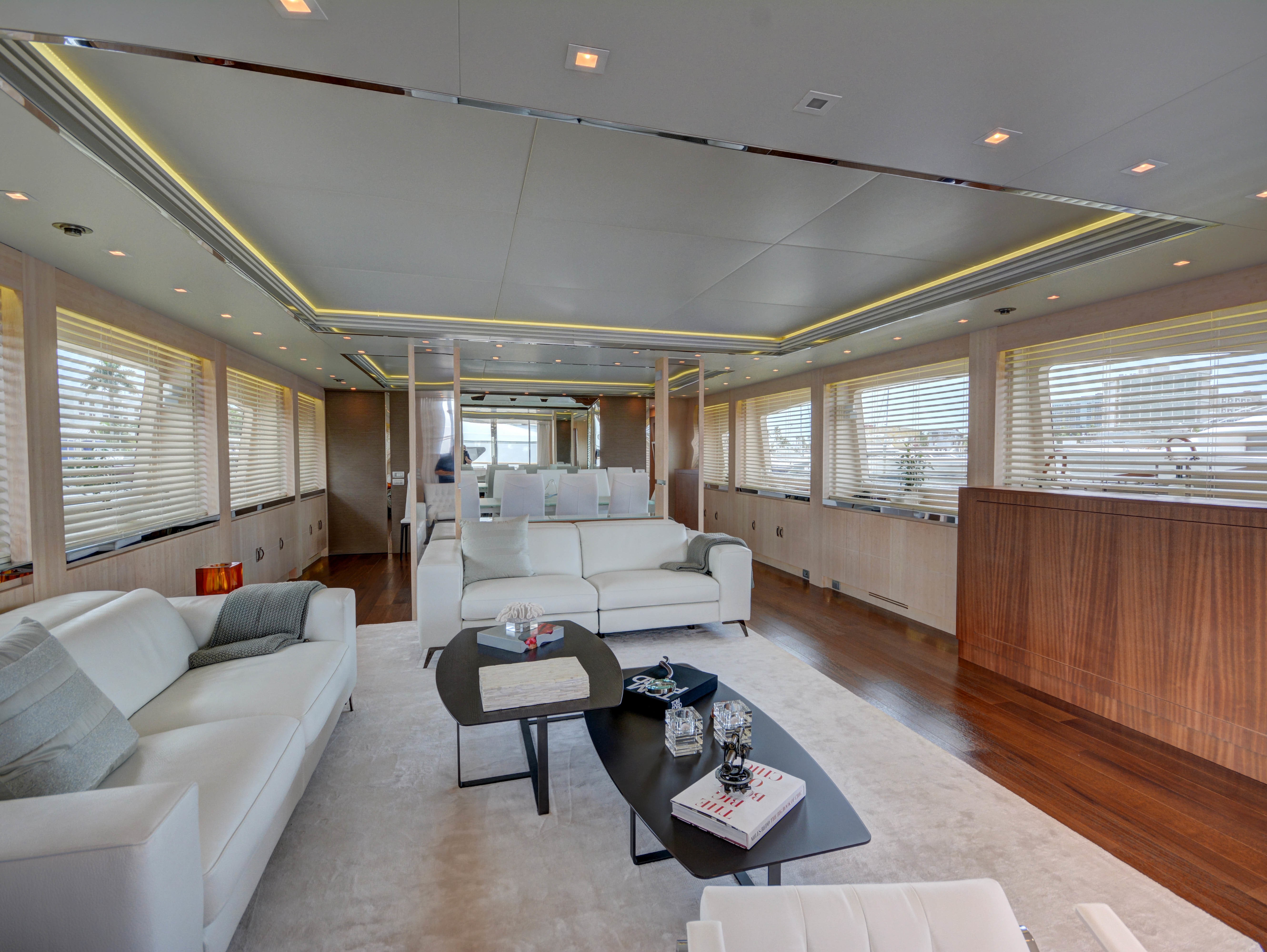 [39m-Yacht-HUNTER]-9925-106.jpg