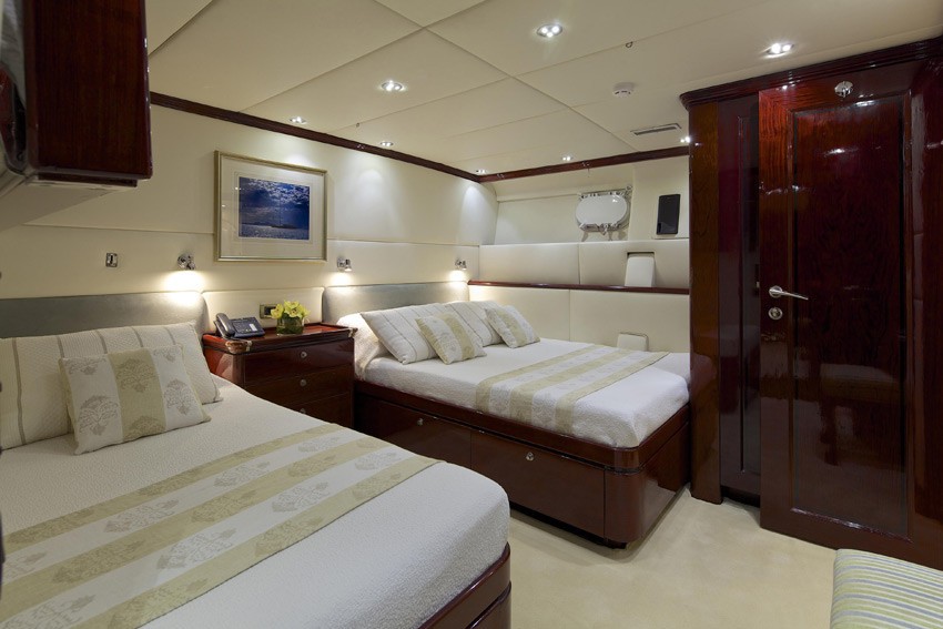 [40m-Yacht-ALLURE]-9331-50.jpg