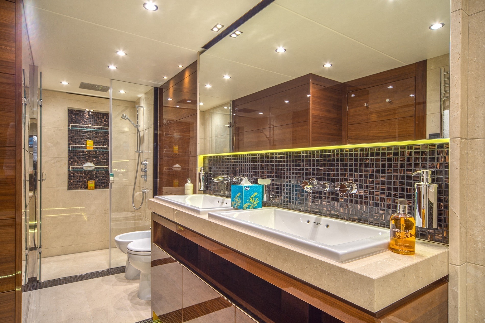 [40m-Yacht-ANKA]-9851-156.jpg