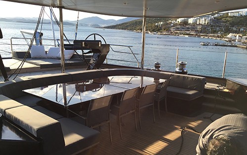 [40m-Yacht-ROX-STAR]-9961-81.jpg
