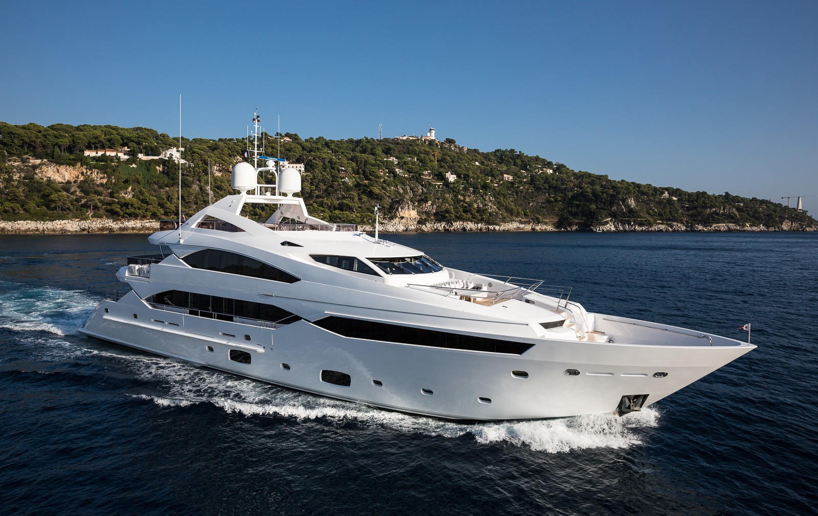 [40m-Yacht-THUMPER]-9491-152.jpg
