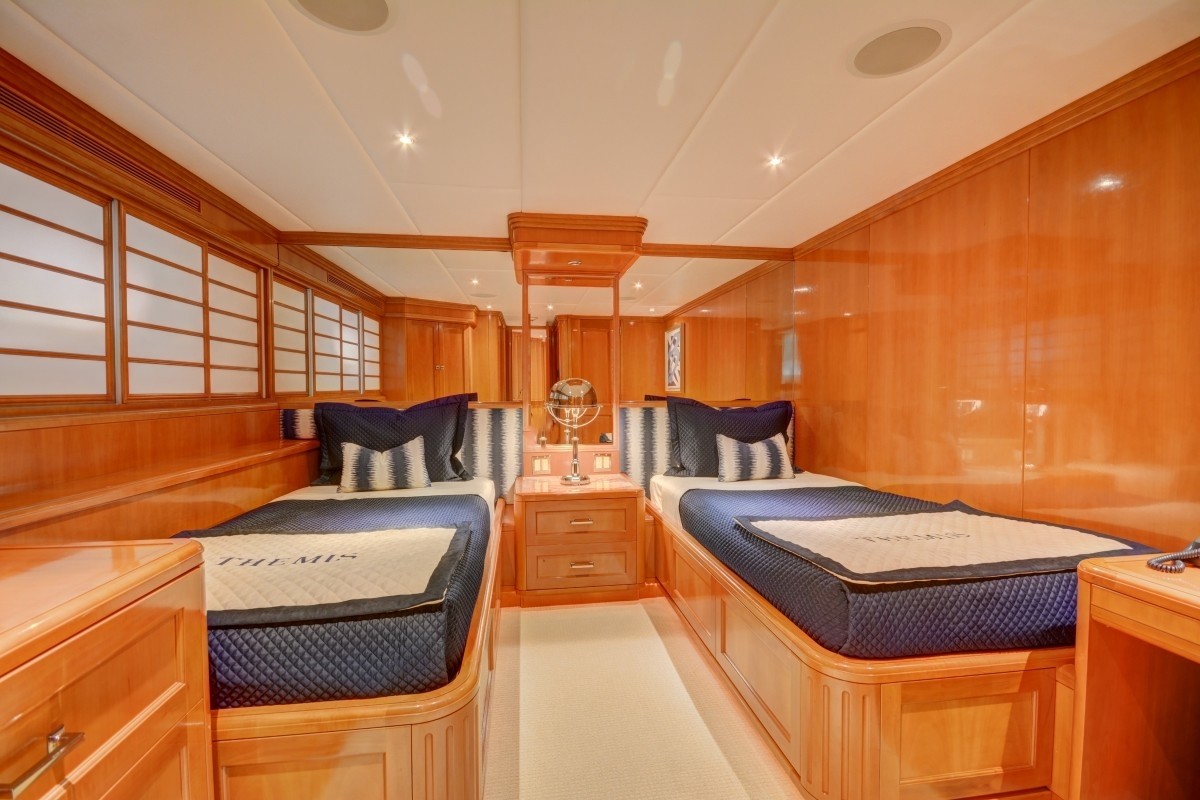 [47m-Yacht-THEMIS]-9997-91.jpg