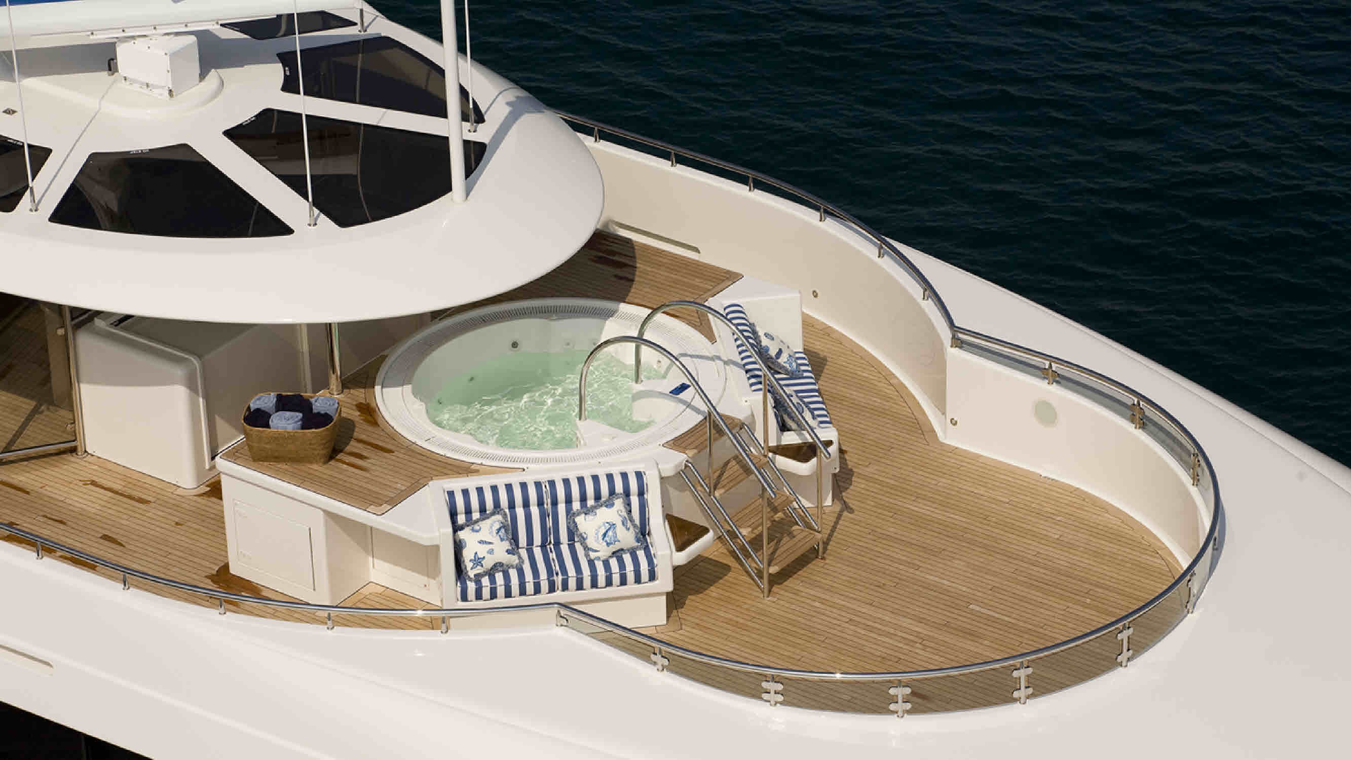 [49m-Yacht-AQUAVITA]-9370-40.jpg